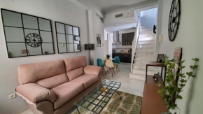 Fantástico Ático TERRAZA PRIVADA y WIFI en TRÍANA